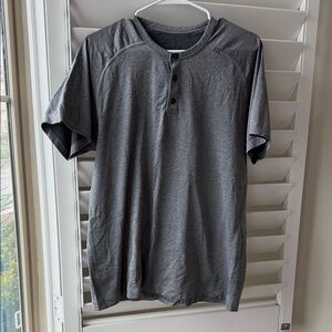Men’s lululemon Henley Shirt